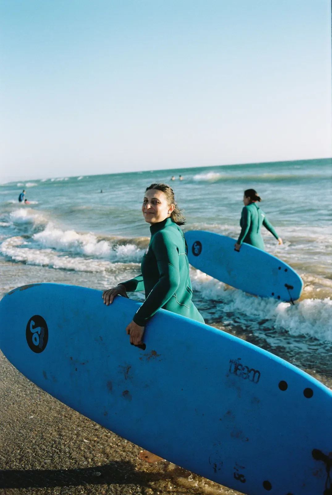 Timlalin sandboarding with Surf Chill Vibe