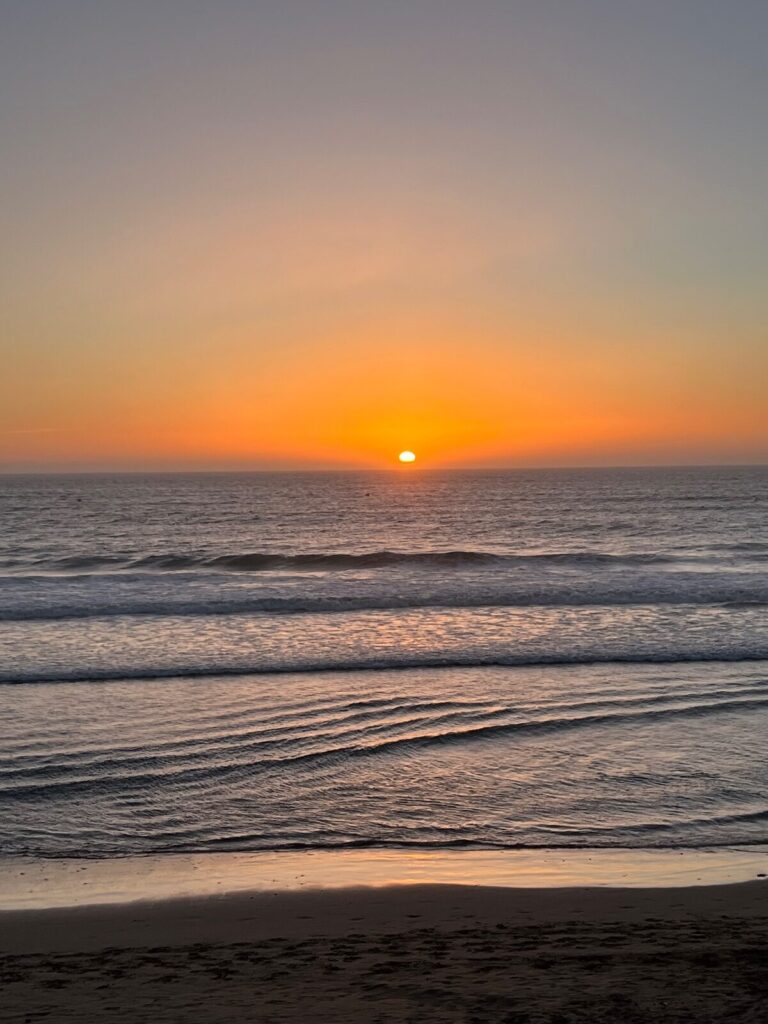 Tamraght beach check-in: 5/5, 🌅sunset in tamraght ❤️